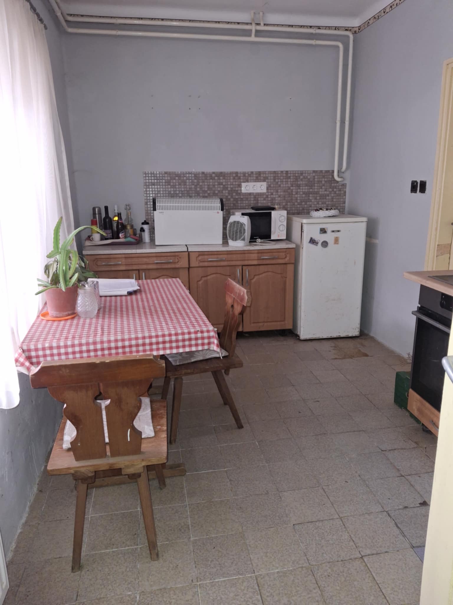 Basal goede locatie, stenen huis #1577 - Image 8