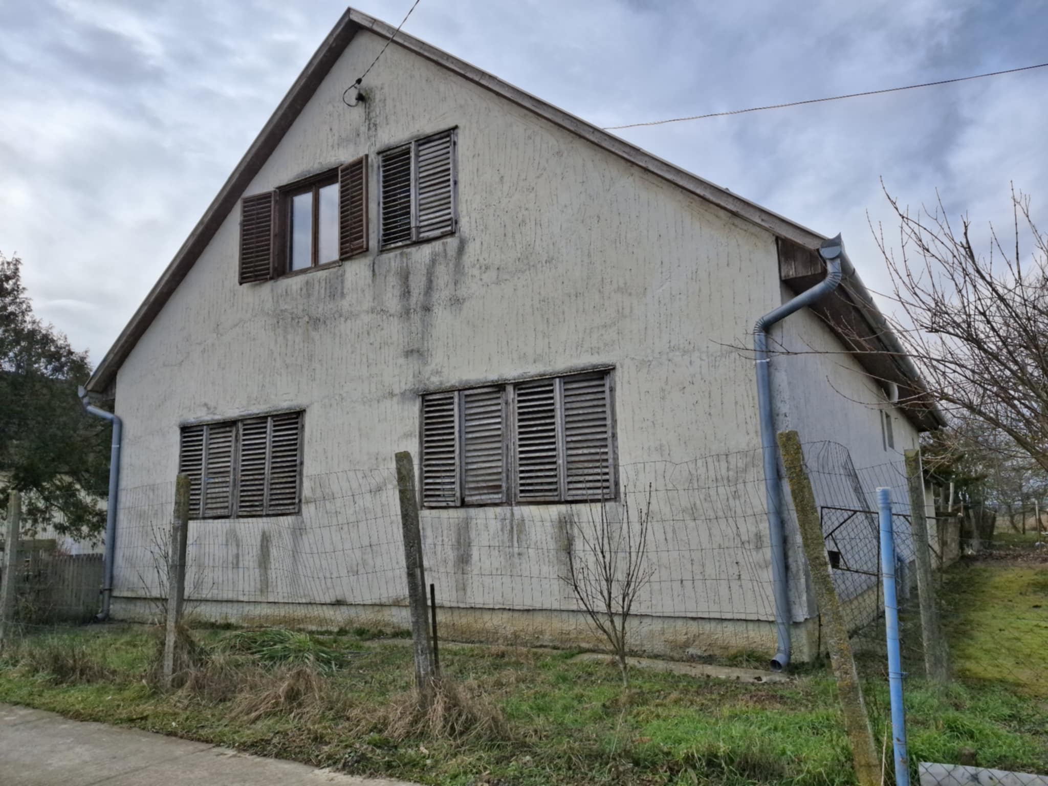 Basal goede locatie, stenen huis #1577 - Image 3