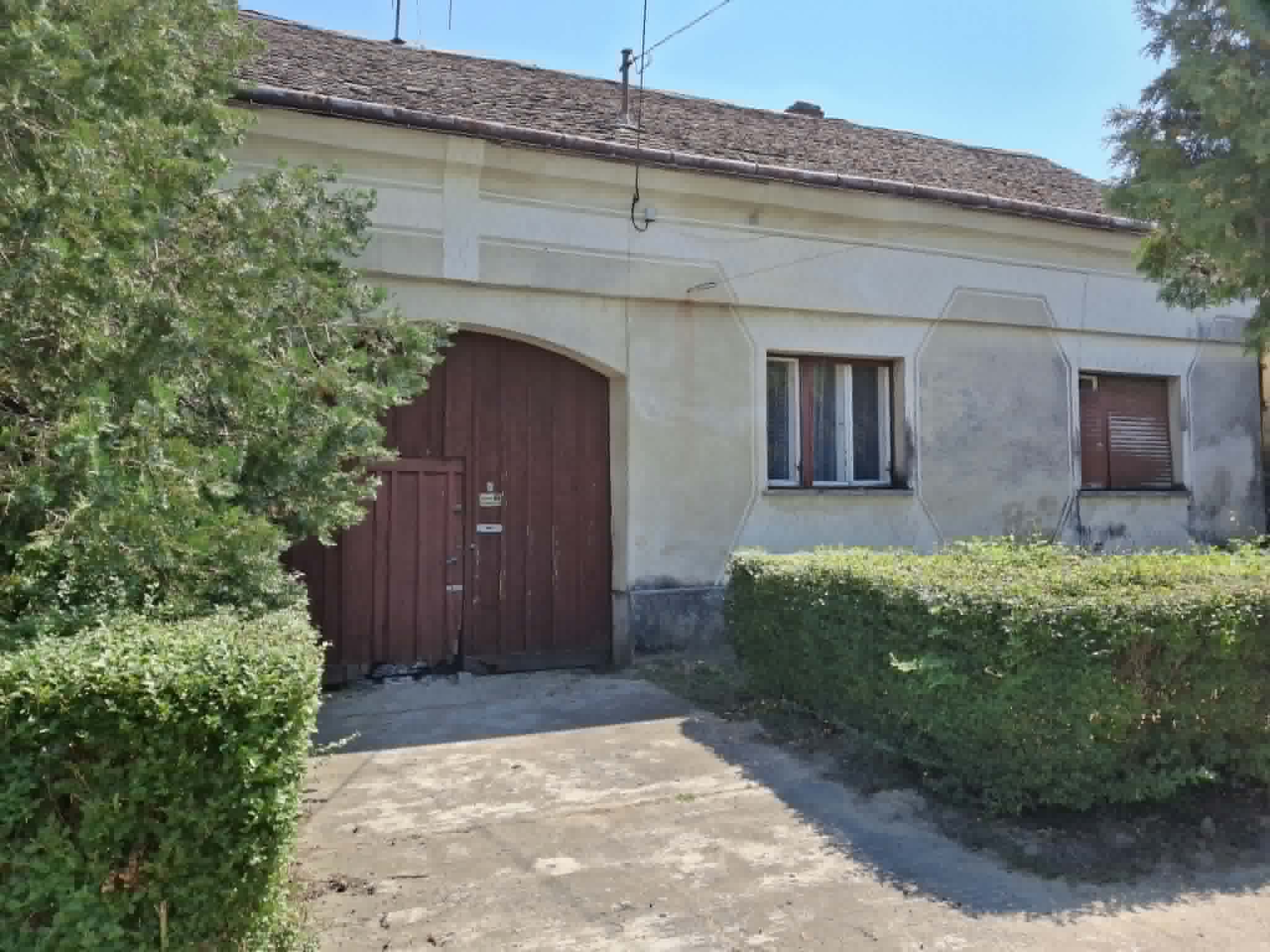 Zaláta volledig te renoveren woning met veel potentieel #1599 - Image 3