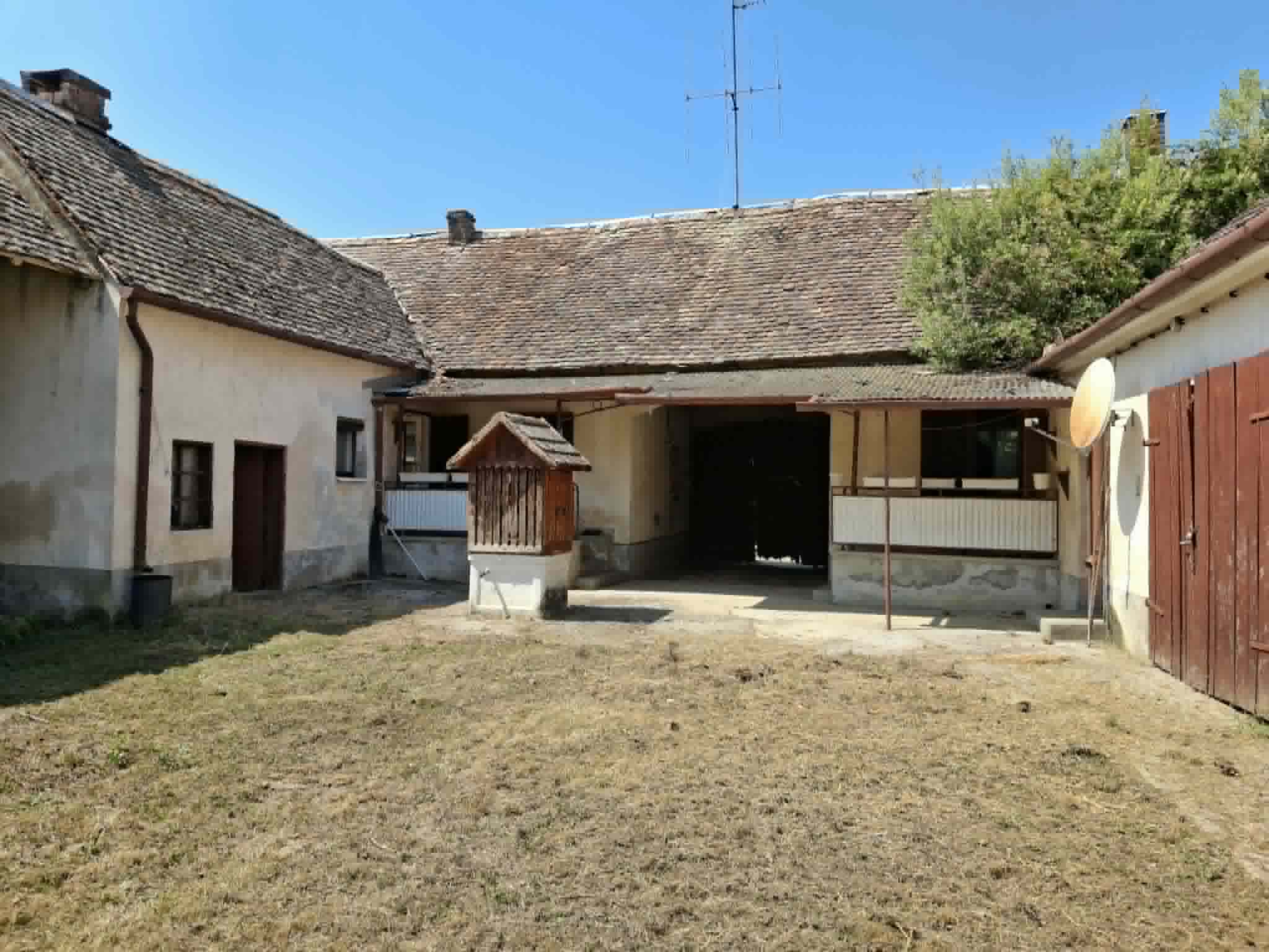 Zaláta volledig te renoveren woning met veel potentieel #1599 - Image 5